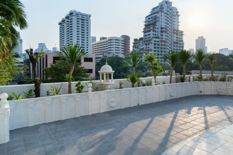 Duplex à Watthana, Bangkok, Thaïlande 3 chambres № 160632 - photo 24