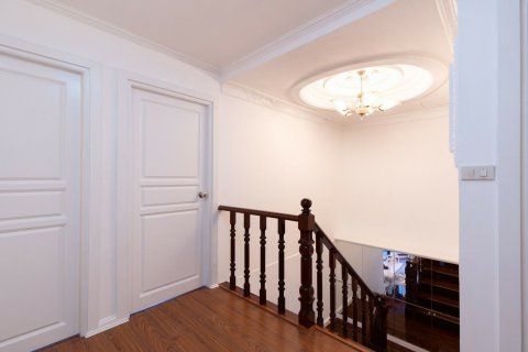 Duplex à Watthana, Bangkok, Thaïlande 3 chambres № 160632 - photo 20