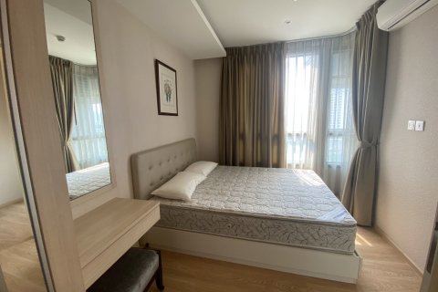 Studio dans le Condo à Watthana, Bangkok, Thaïlande  № 160627 - photo 4