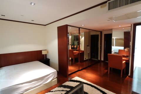Condo in Watthana, Bangkok, Thailand, 3 bedrooms  № 176492 - photo 3