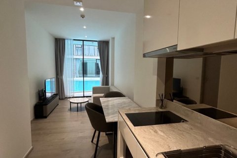 Condo in Khlong Toei, Bangkok, Thailand, 1 bedroom  № 176486