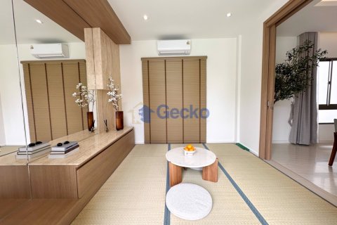 Casa de 4 dormitorios en Pattaya, Tailandia № 209395 - foto 6