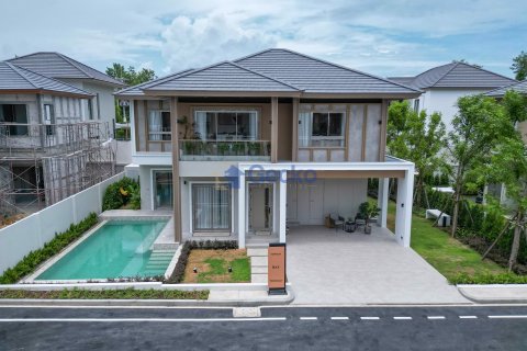 Casa de 4 dormitorios en Pattaya, Tailandia № 209395 - foto 29