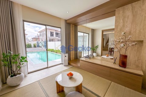 Casa de 4 dormitorios en Pattaya, Tailandia № 209395 - foto 7
