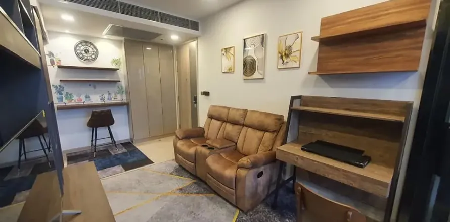 Studio in the Condo in Huai Khwang, Bangkok, Thailand  № 163359