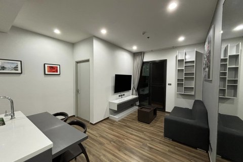 Студия в кондо в Клонг Тоэй, Бангкок, Таиланд № 163362 - фото 1