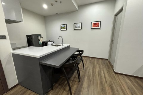 Студия в кондо в Клонг Тоэй, Бангкок, Таиланд № 163362 - фото 5