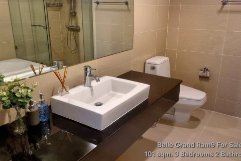 Condo in Huai Khwang, Bangkok, Thailand, 3 bedrooms № 155083 - photo 11