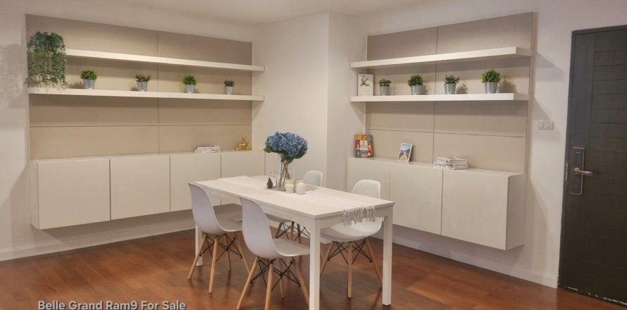 Condo in Huai Khwang, Bangkok, Thailand, 3 bedrooms № 155083