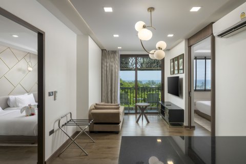 Condo in Phuket, Thailand, 2 bedrooms  № 155082 - photo 1