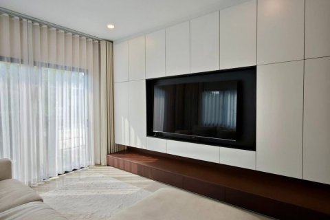 Дом в Минбури, Бангкок, Таиланд с 4 спальнями № 171775 - фото 3