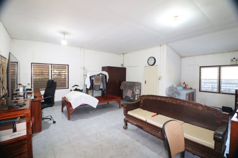 House in Udon Thani, Thailand 3 bedrooms № 171778 - photo 30