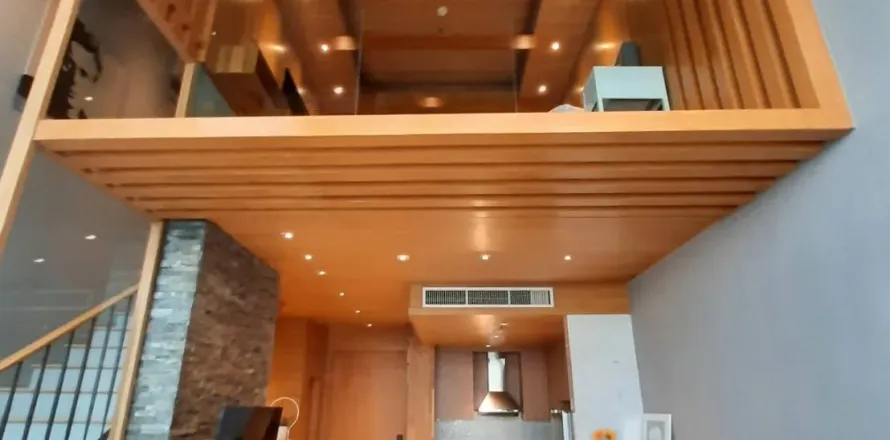 Studio in Khlong Toei, Bangkok, Thailand № 154991