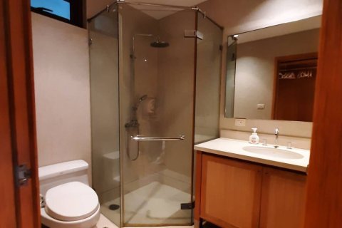 Studio in Khlong Toei, Bangkok, Thailand № 154991 - photo 14