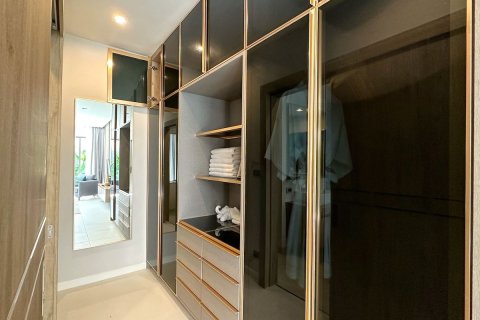 Villa in Phuket, Thailand 3 bedrooms № 154988 - photo 21