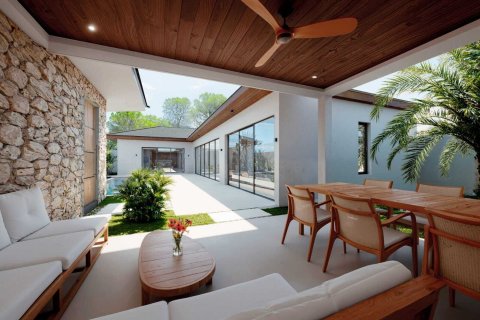 Villa in Ko Samui, Thailand 3 bedrooms № 154992 - photo 2