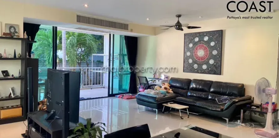 Condominio de 2 dormitorios en Jomtien Beach, Pattaya, Tailandia № 212951