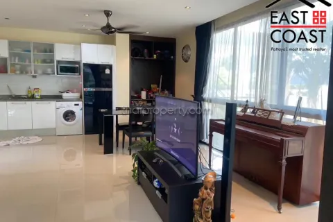 Condominio de 2 dormitorios en Jomtien Beach, Pattaya, Tailandia № 212951 - foto 5