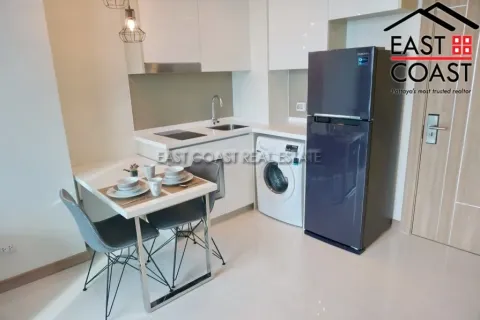 Condominio de 1 dormitorio en Pattaya, Tailandia № 212953 - foto 2