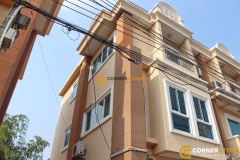 Studio in Chonburi, Thailand № 205001