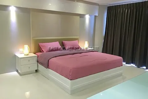Condominio de 3 dormitorios en Pattaya, Tailandia № 213049 - foto 6