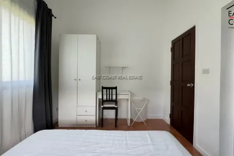 Casa de 5 dormitorios en Pattaya, Tailandia № 213046 - foto 3