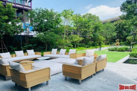 Apartment in Bangkok, Thailand 2 bedrooms № 193070 - photo 5