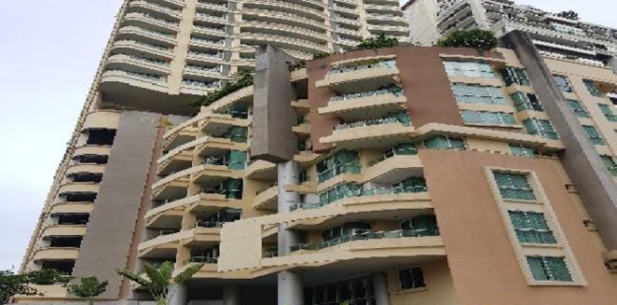 Apartment in Bangkok, Thailand 2 bedrooms № 193069