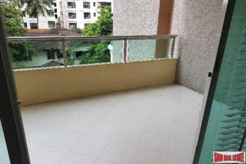 Apartment in Bangkok, Thailand 2 bedrooms № 193069 - photo 4