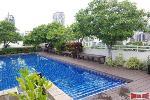 Apartment in Bangkok, Thailand 3 bedrooms № 193073 - photo 5