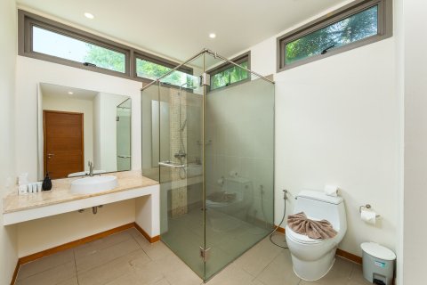 Villa in Phuket, Thailand 3 bedrooms № 151620 - photo 15