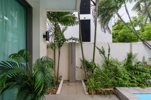 Villa in Phuket, Thailand 3 bedrooms № 151620 - photo 25