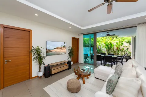 Villa in Phuket, Thailand 3 bedrooms № 151620 - photo 6