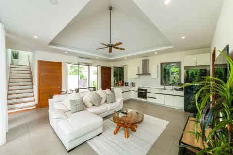 Villa in Phuket, Thailand 3 bedrooms № 151620 - photo 7