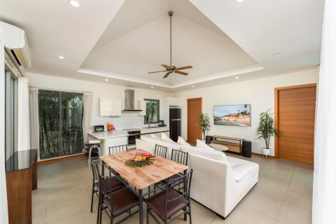 Villa in Phuket, Thailand 3 bedrooms № 151620 - photo 13