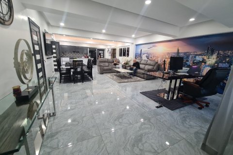 Кондоминиум с 2 спальнями в Паттайе, Таиланд № 151625 - фото 21