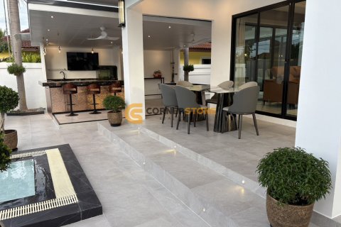 Estudio en Pattaya, Tailandia № 209742 - foto 6