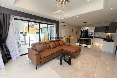 Estudio en Pattaya, Tailandia № 209742 - foto 14