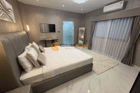 Estudio en Pattaya, Tailandia № 209742 - foto 16