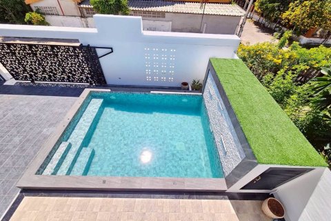 Villa in Pattaya, Thailand 4 bedrooms № 209169 - photo 5