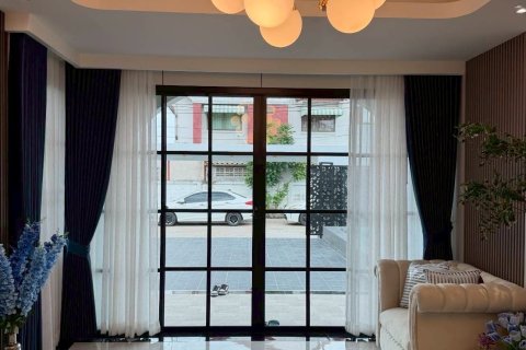 Villa in Pattaya, Thailand 4 bedrooms № 209169 - photo 12
