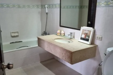Eigentumswohnung in Watthana, Bangkok, Thailand, 3 Schlafzimmer  № 215494 - Foto 9