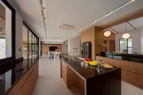 Villa in Chiang Mai, Thailand 5 bedrooms № 162769 - photo 4