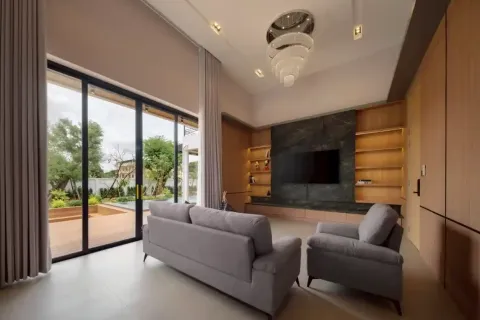 Villa in Chiang Mai, Thailand 5 bedrooms № 162769 - photo 11