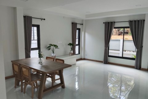 House in Chiang Mai, Thailand 3 bedrooms № 162767 - photo 4