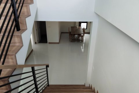 House in Chiang Mai, Thailand 3 bedrooms № 162767 - photo 12