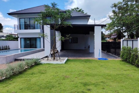 House in Chiang Mai, Thailand 3 bedrooms № 162767 - photo 2