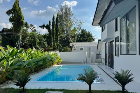 House in Chiang Mai, Thailand 4 bedrooms № 162764 - photo 2