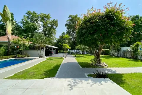 Villa in Chiang Mai, Thailand 4 bedrooms № 162765 - photo 20