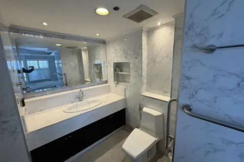 Дом в Бангкоке, Таиланд с 4 спальнями  № 161081 - фото 2